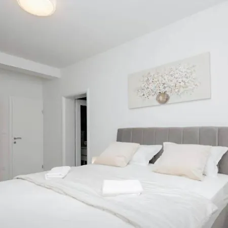 Rest For The Soul - Four Bedroom Zmijavci