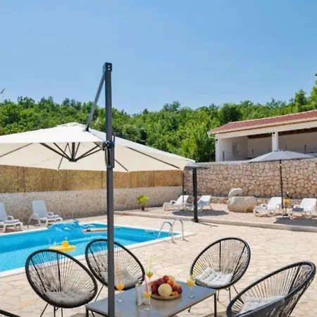 Rest For The Soul - Four Bedroom فيلة